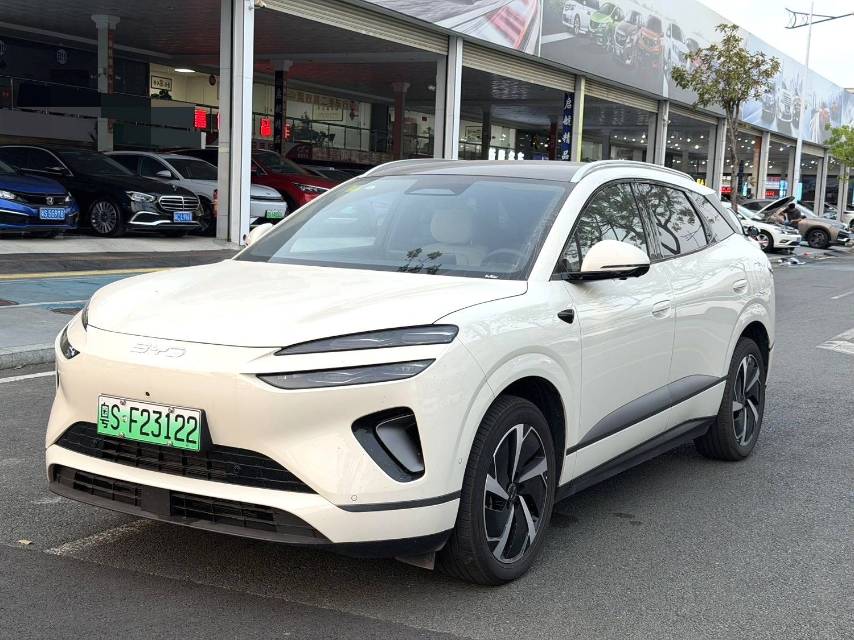 海狮 06 New Energy Model Year DM i 170 领航 Pro Version