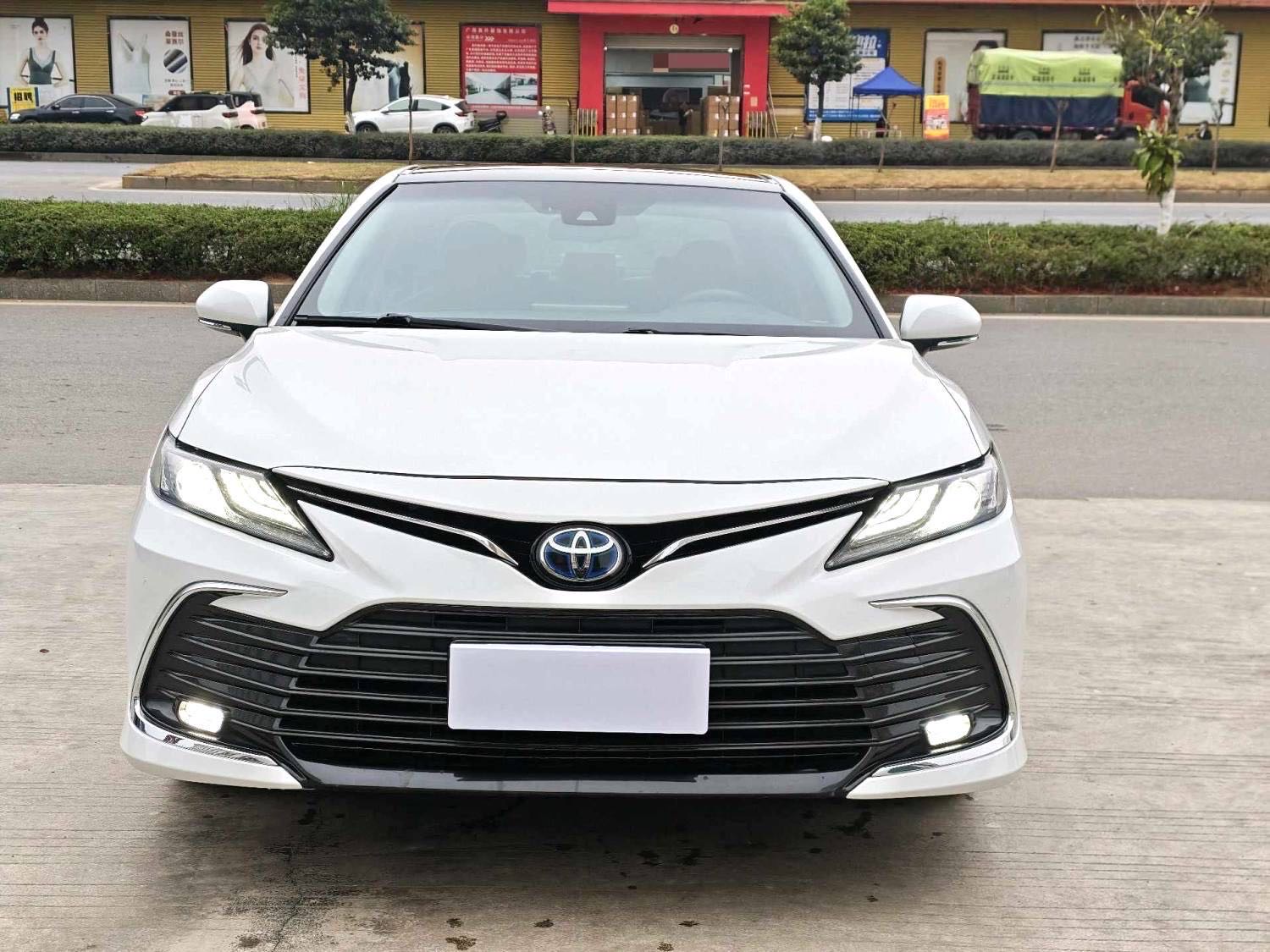 凯美瑞 Model Year 双擎 2.5HG 豪华版