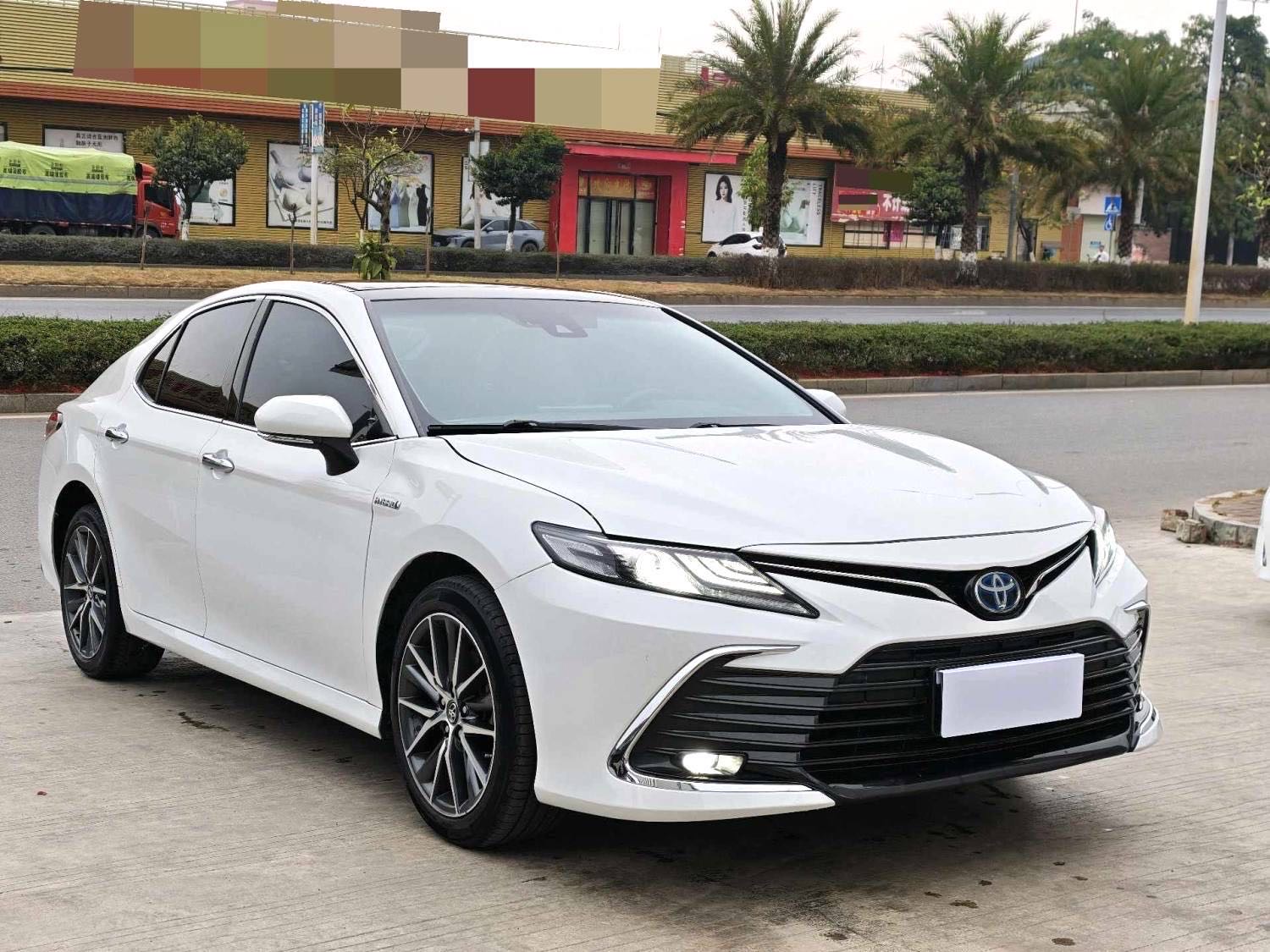 凯美瑞 Model Year 双擎 2.5HG 豪华版