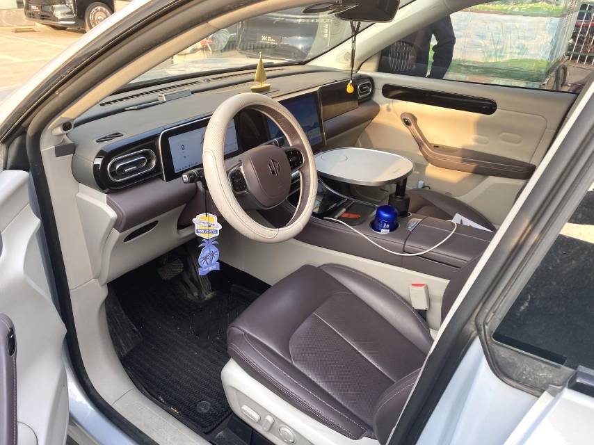零跑 C 11 Model Year 增程 180 Comfort