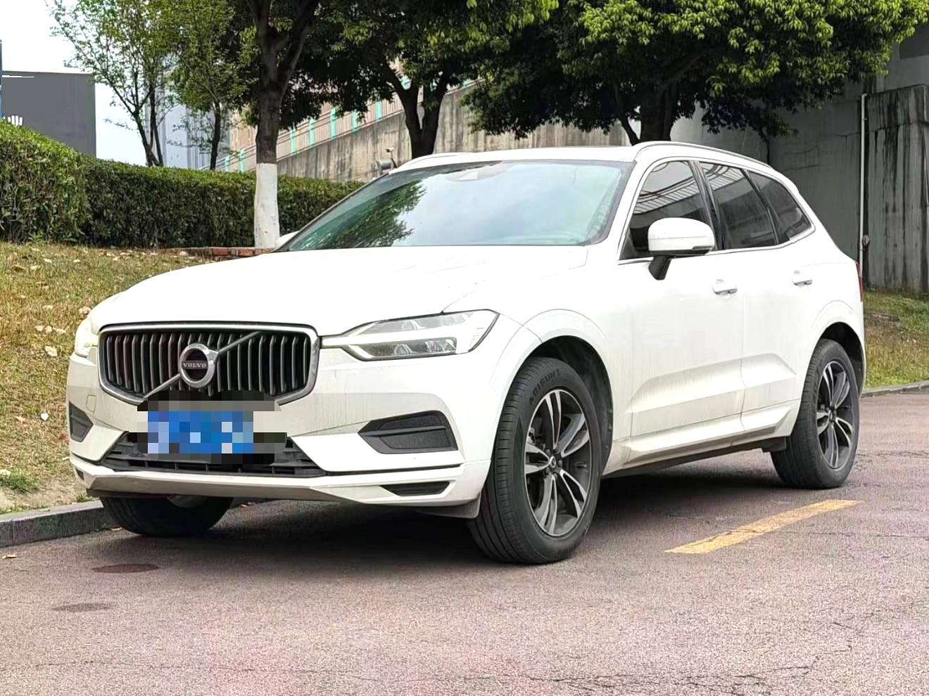 Volvo XC 60 Model Year T (Turbo) 5 四驱智远版 国 VI