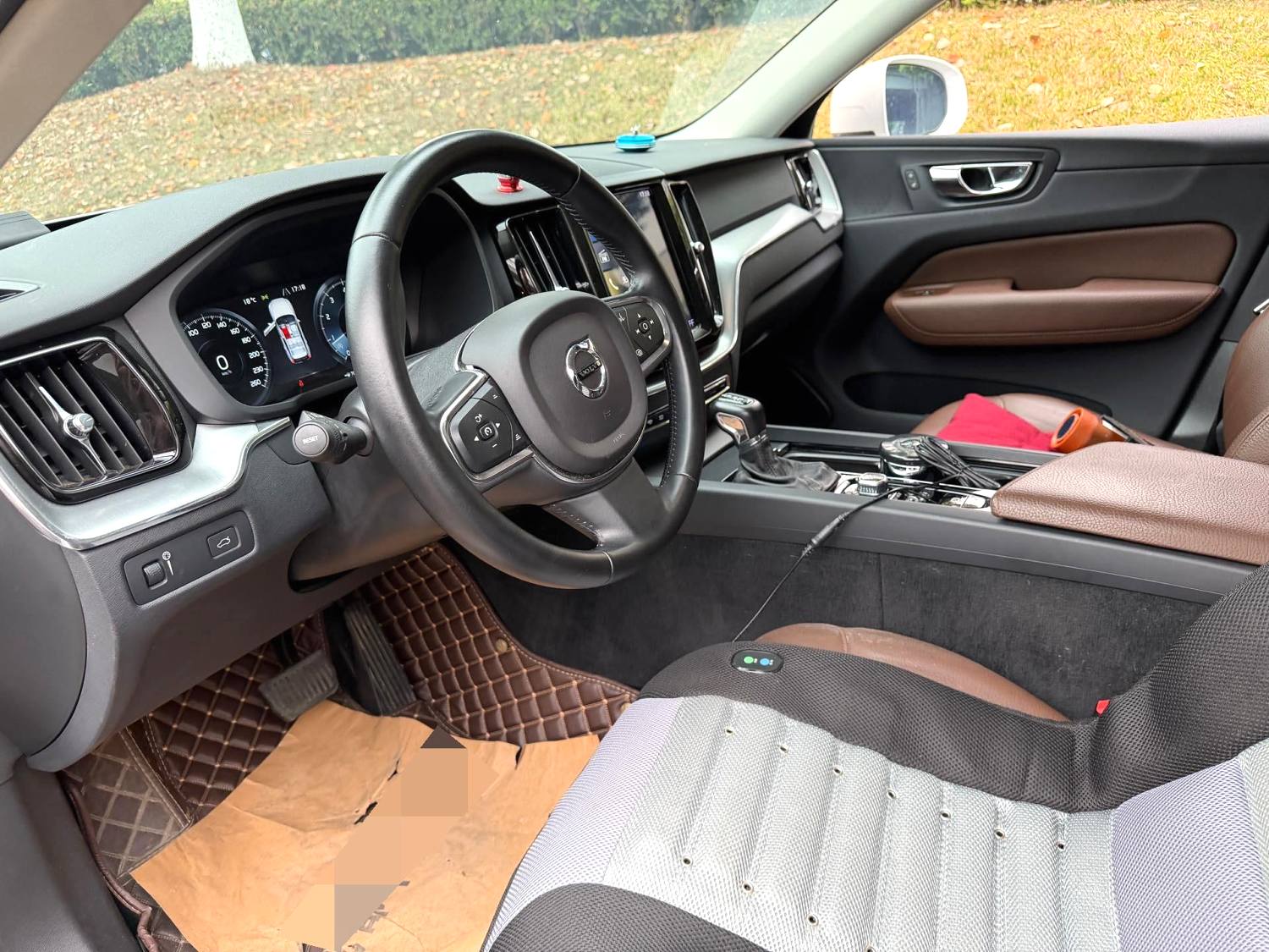 Volvo XC 60 T (Turbo) 5 4WD VI