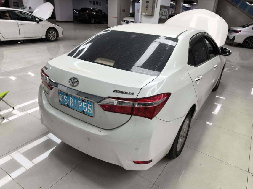Toyota Corolla 1,6 л с CVT, комплектация GL