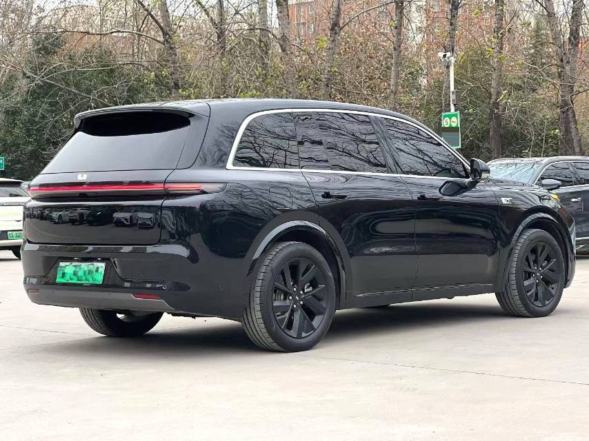Li Auto L (Liter) 8 Air