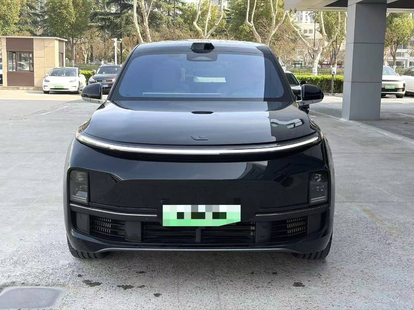 Li Auto L (Liter) 8 Ultra
