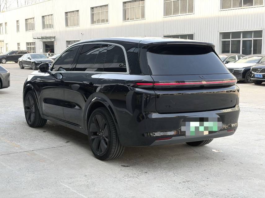 Li Auto L (Liter) 8 Ultra