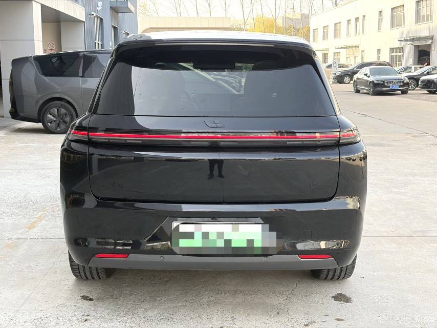 Li Auto L (Liter) 8 Ultra
