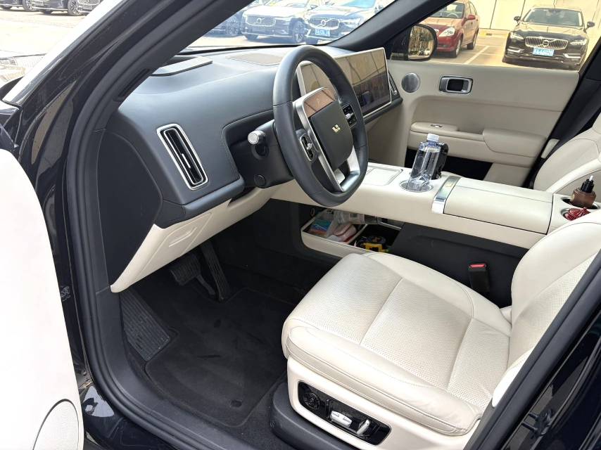 Li Auto L (Liter) 8 Ultra