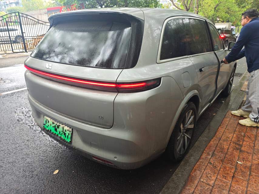 Li Auto L (Liter) 7 Air