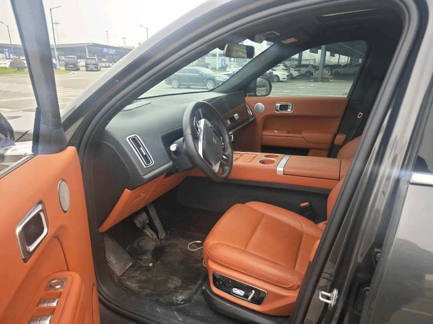 Li Auto L (Liter) 7 Pro