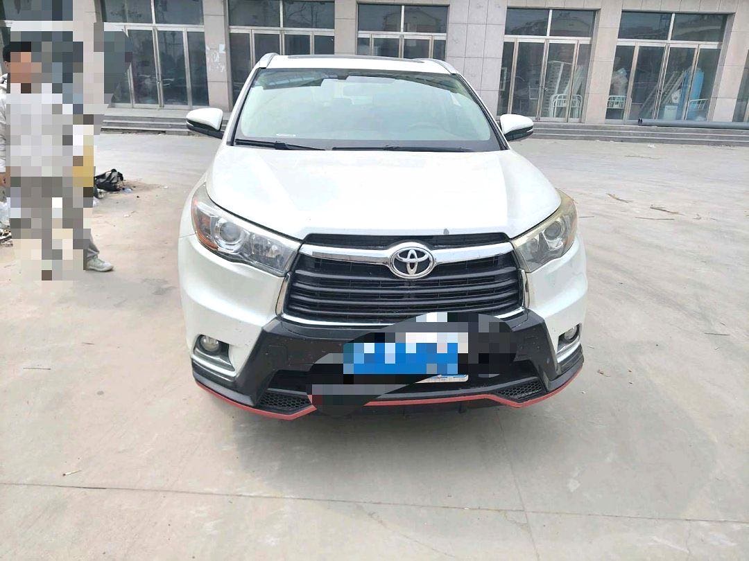 汉兰达 Model Year 2.0T 四驱豪华版 7 Seats