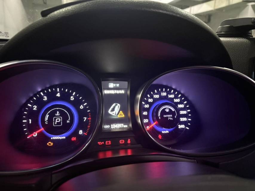 胜达 Model Year 2.4L 自动两驱智能型