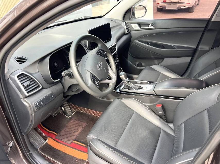 途胜 Model Year 280TGDi 双离合两驱智联版 国 VI
