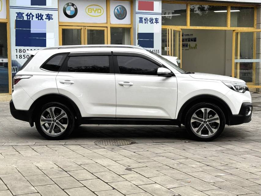 智跑 Model Year 2.0L 自动智享豪华版 国 V