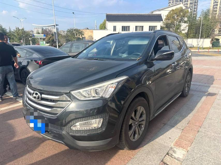 胜达 Model Year Facelift 2.4L 自动四驱尊贵型