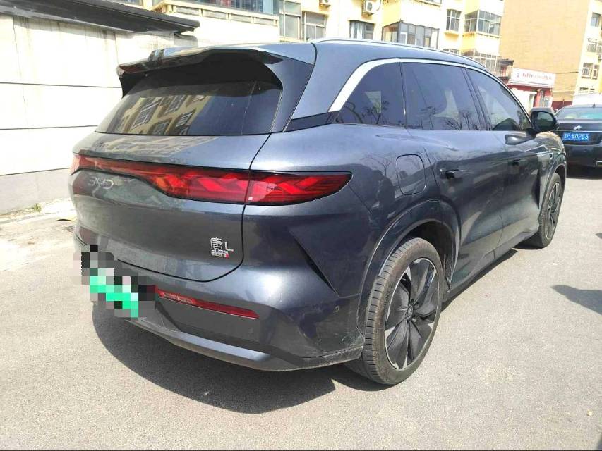唐 L (Liter) Model Year Electric Vehicle 600KM 四驱激光雷达旗舰型