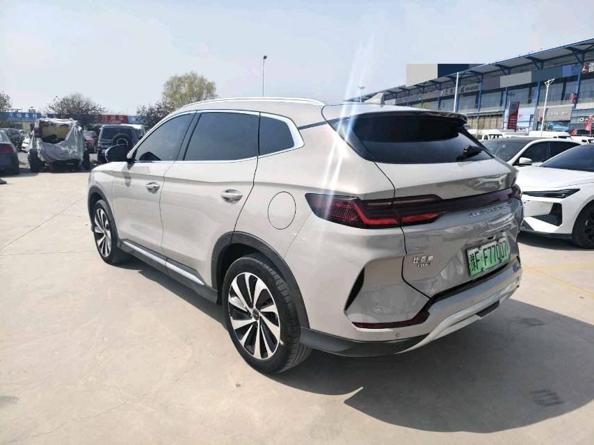 宋 PLUS New Energy Model Year 冠军版 DM i 110KM 旗舰 PLUS