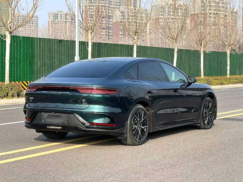 汉 Model Year Electric Vehicle 610KM 四驱千山翠限量版