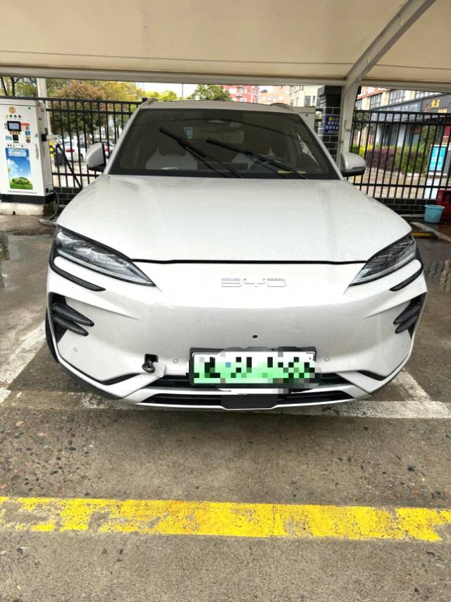 宋 PLUS New Energy Model Year 冠军版 Electric Vehicle 605KM 旗舰 PLUS