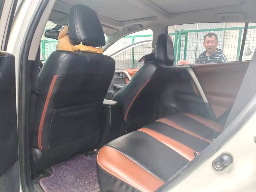 RAV 4 荣放 Model Year 2.5L 自动四驱精英版