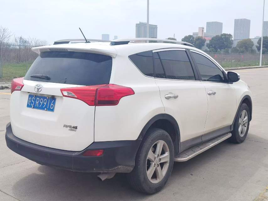 RAV 4 荣放 Model Year 2.5L 自动四驱精英版
