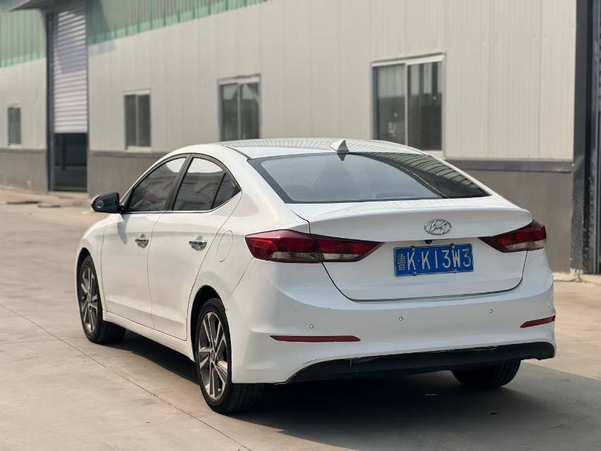 领动 Model Year 1.6L Automatic 15 周年特别版