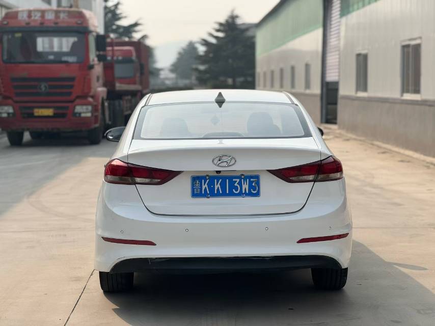 领动 Model Year 1.6L Automatic 15 周年特别版