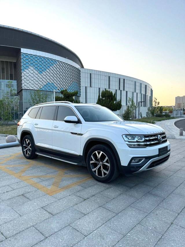 Volkswagen 330TSI 2WDLuxury