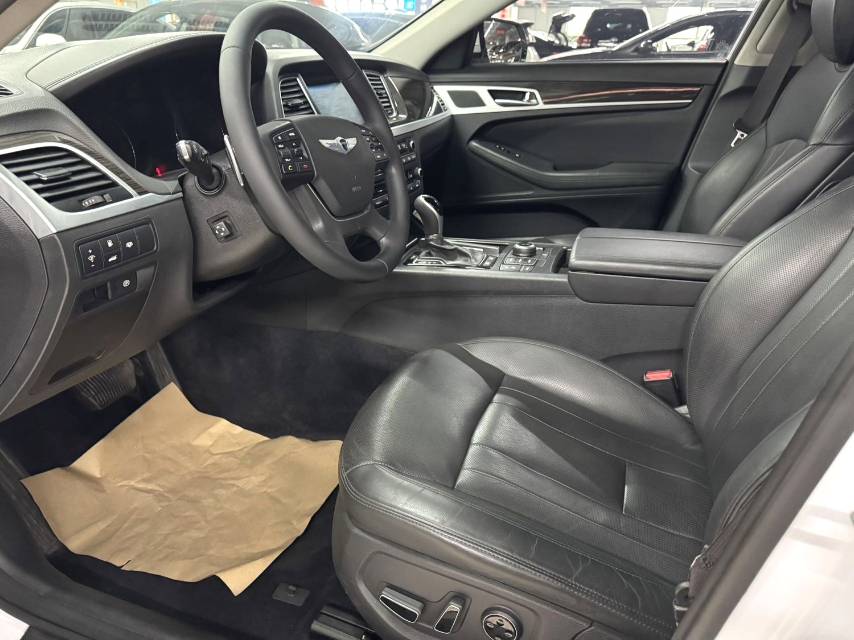 捷恩斯 Model Year 3.0GDi 四驱豪华版