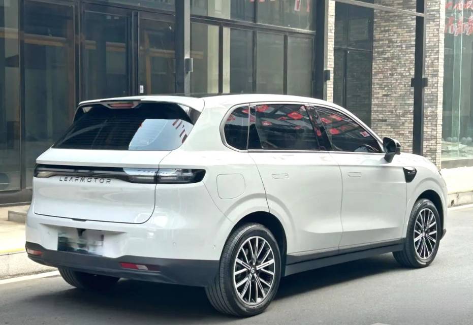 零跑 B 10 Model Year 510 悦享版