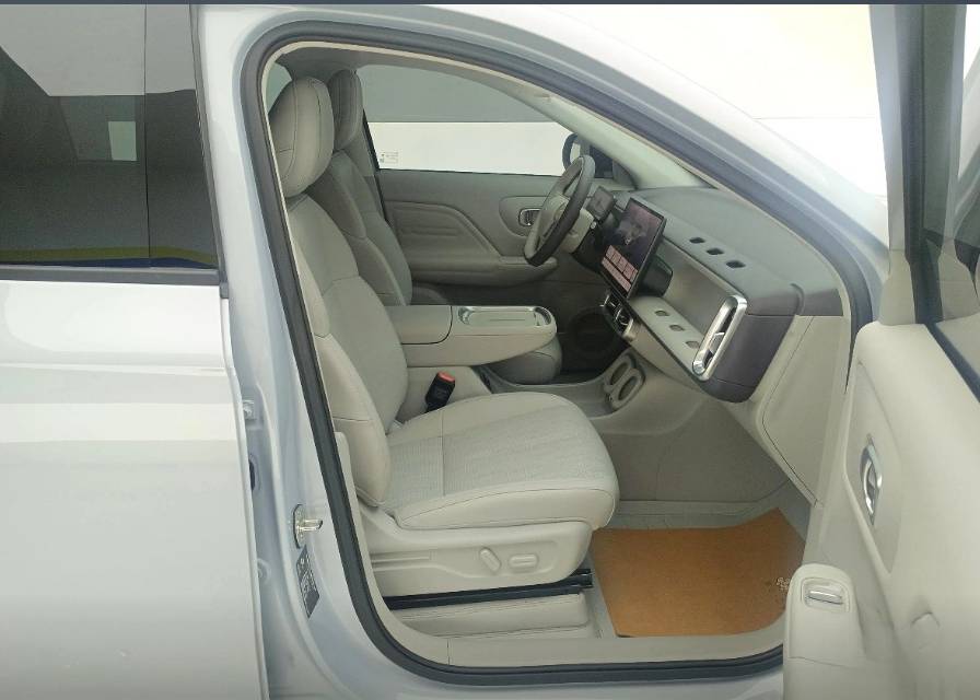 零跑 B 10 Model Year 510 悦享版