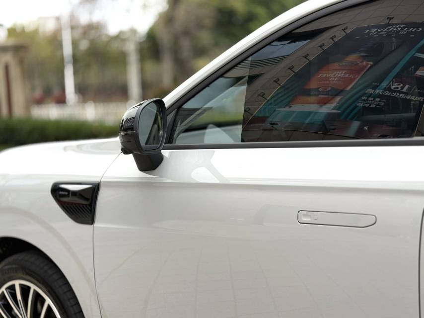 零跑 B 10 Model Year 510 悦享版