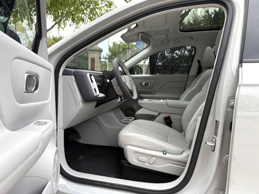零跑 B 10 Model Year 510 悦享版