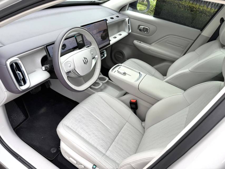 零跑 B 10 Model Year 510 悦享版