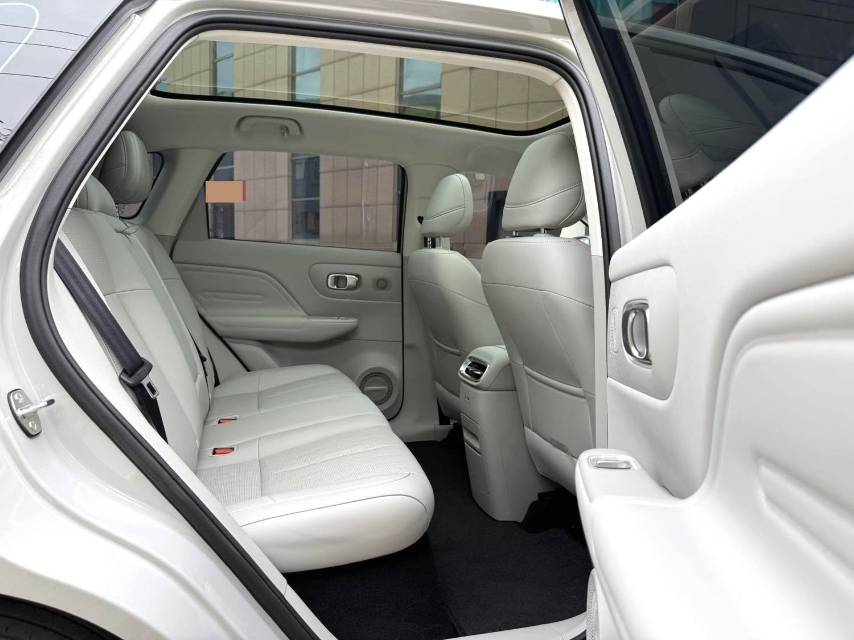 零跑 B 10 Model Year 510 悦享版