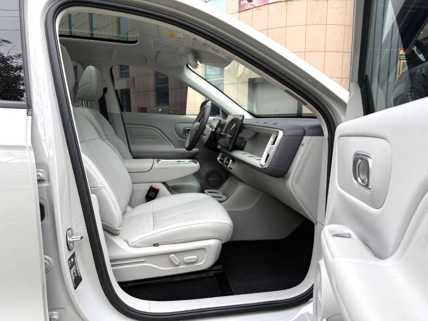 零跑 B 10 Model Year 510 悦享版