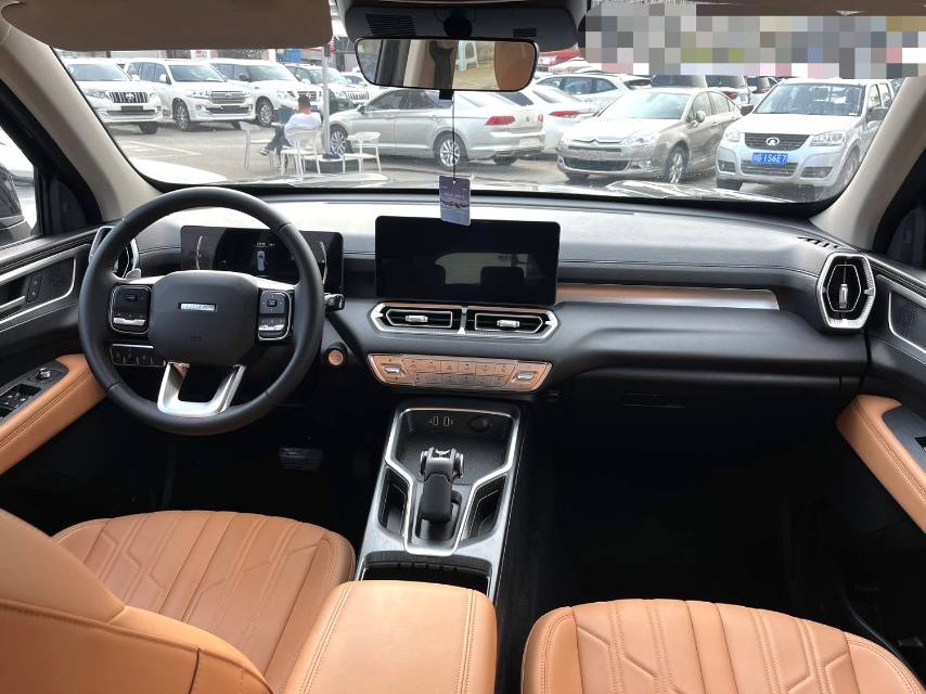 哈弗 H 5 Model Year 2.0T 自动四驱领航版 Gasoline