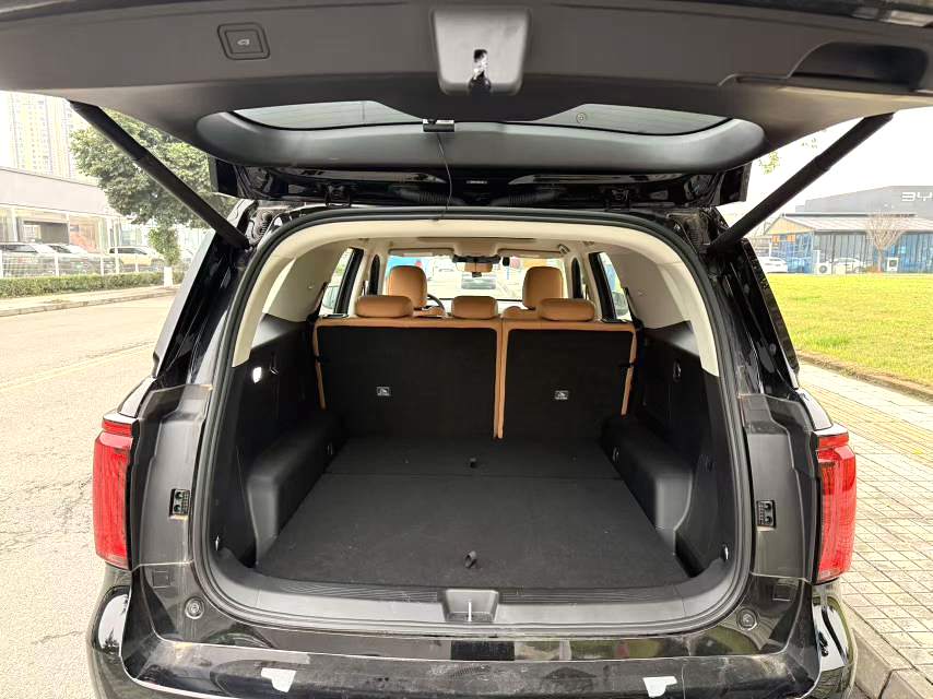 哈弗 H 5 Model Year 2.0T 自动四驱领航版 Gasoline