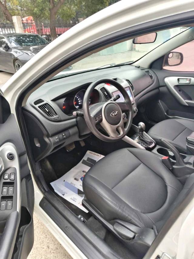 福瑞迪 Model Year 1.6L Automatic Transmission GL