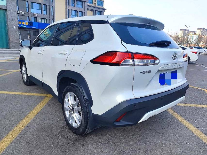 卡罗拉锐放 Model Year 2.0L 精英版