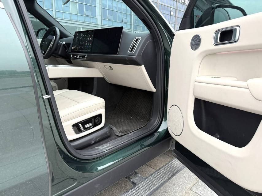 Li Auto L (Liter) 9 Ultra