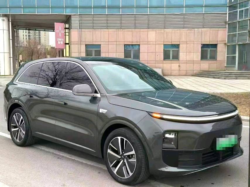 Li Auto L (Liter) 6 Pro