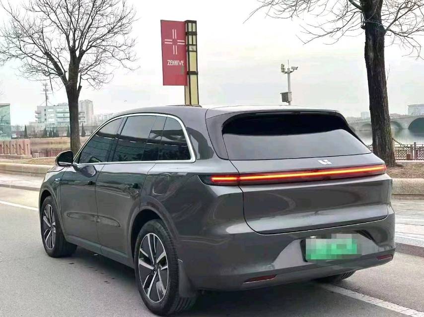 Li Auto L (Liter) 6 Pro