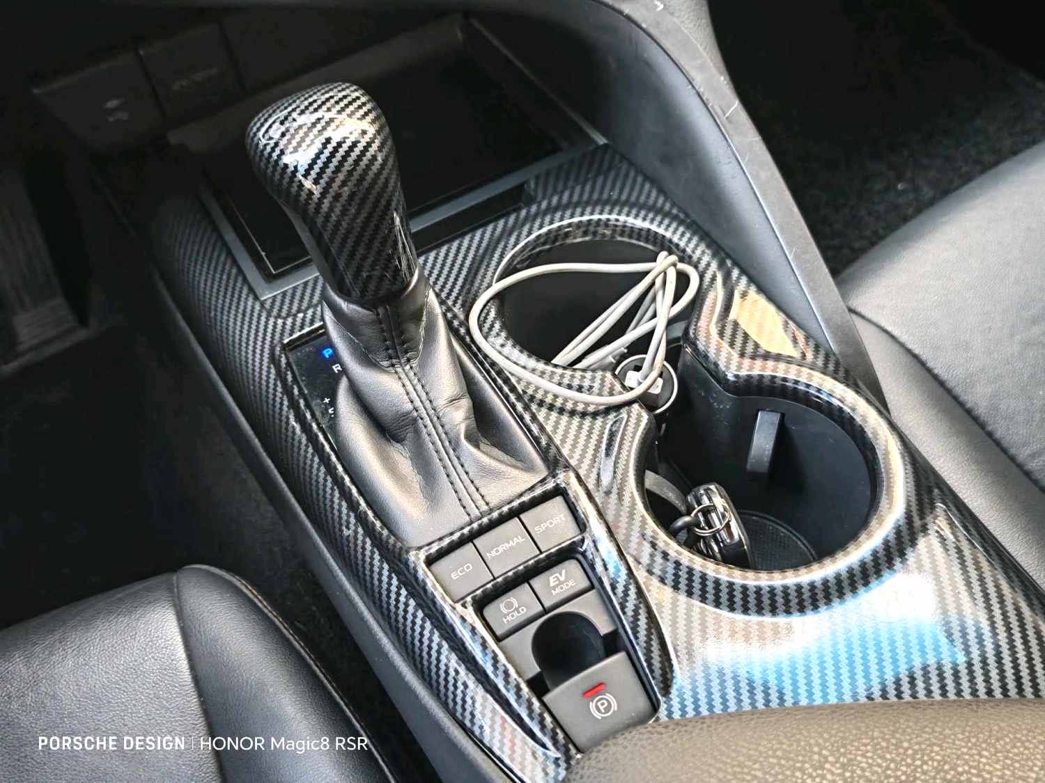 Toyota Camry Hybrid 2.5HG Luxury VI