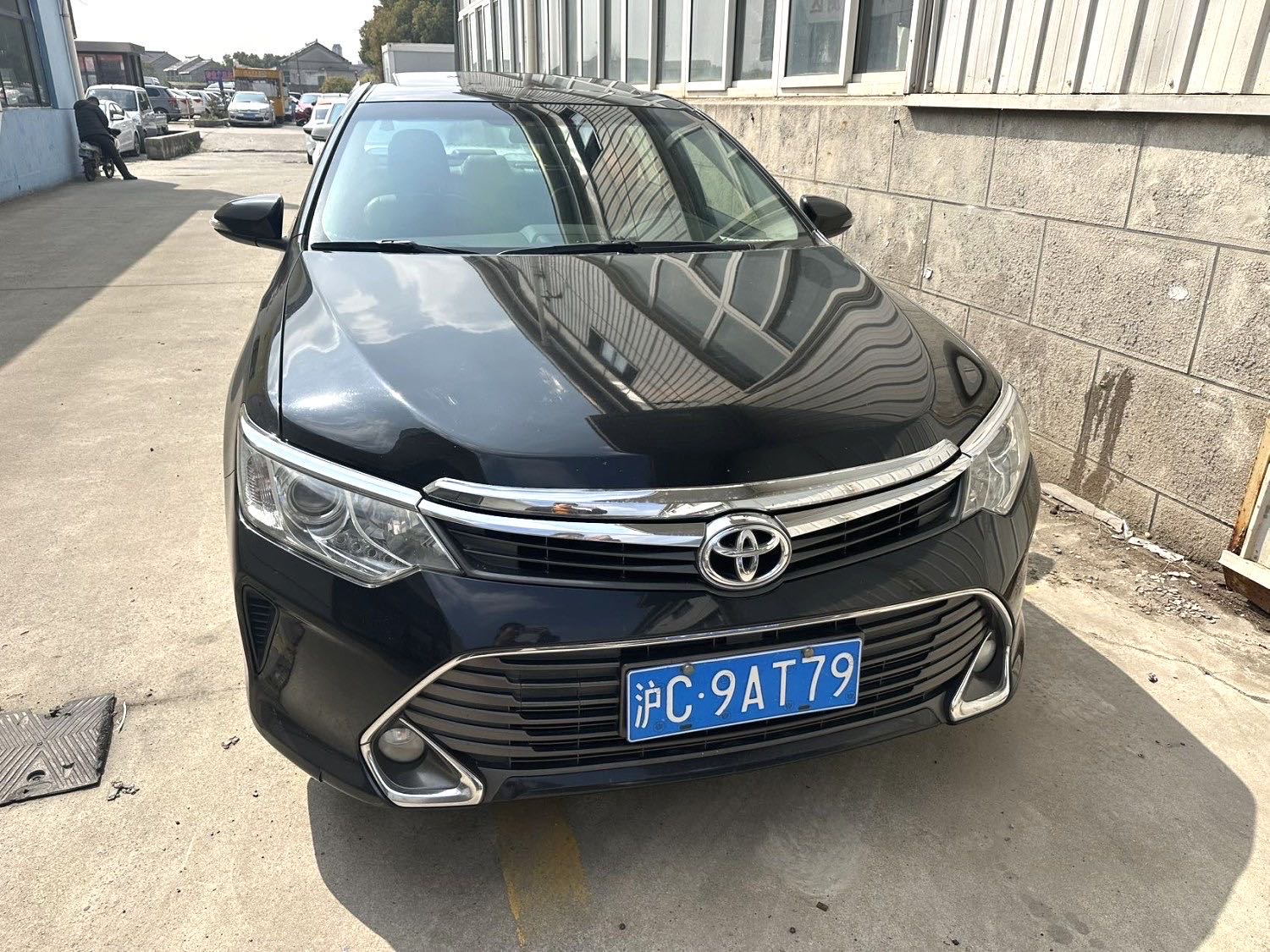 Toyota Camry 2.0G Lead