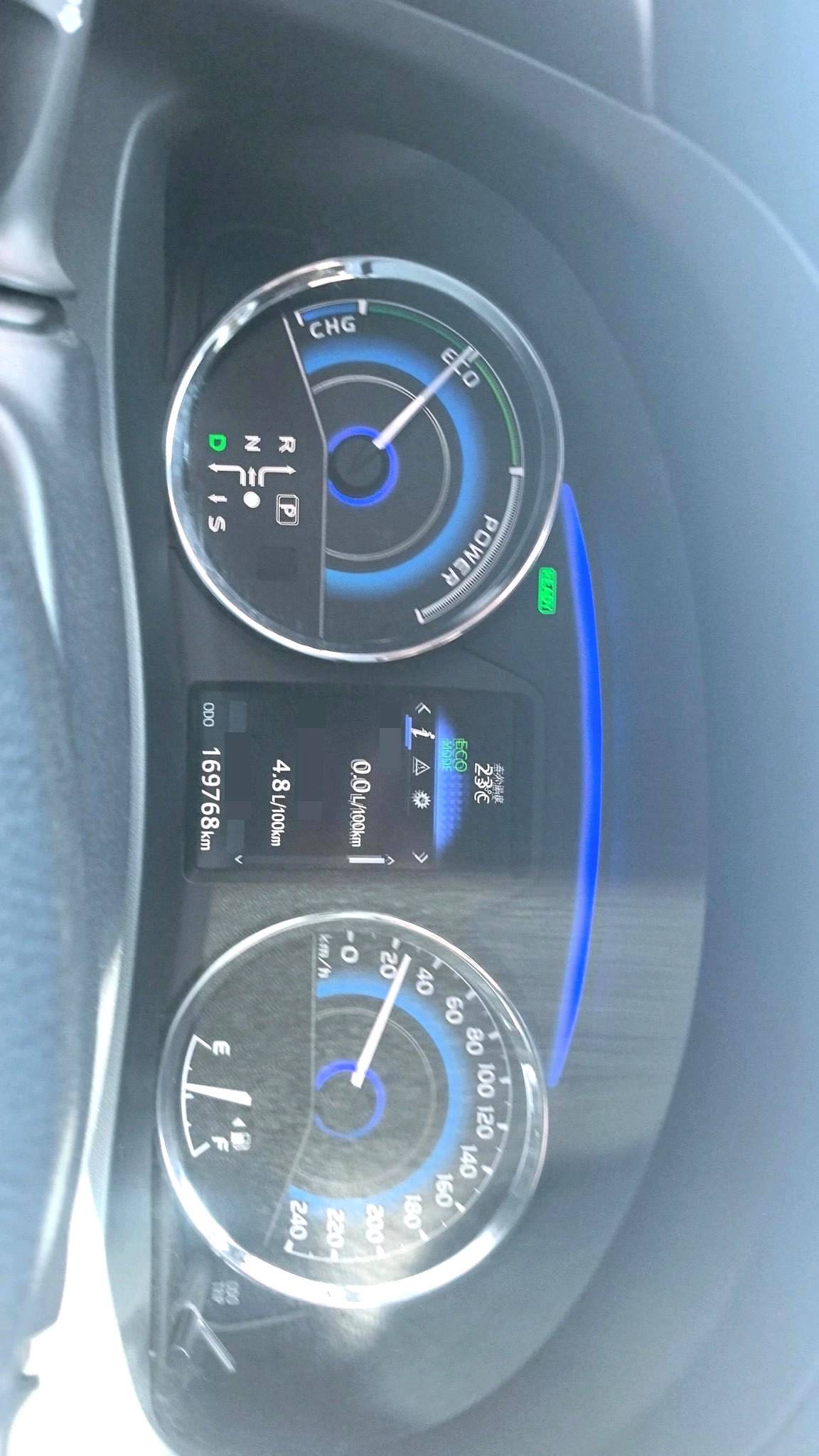 卡罗拉 Model Year 改款双擎 1.8L E CVT 精英版