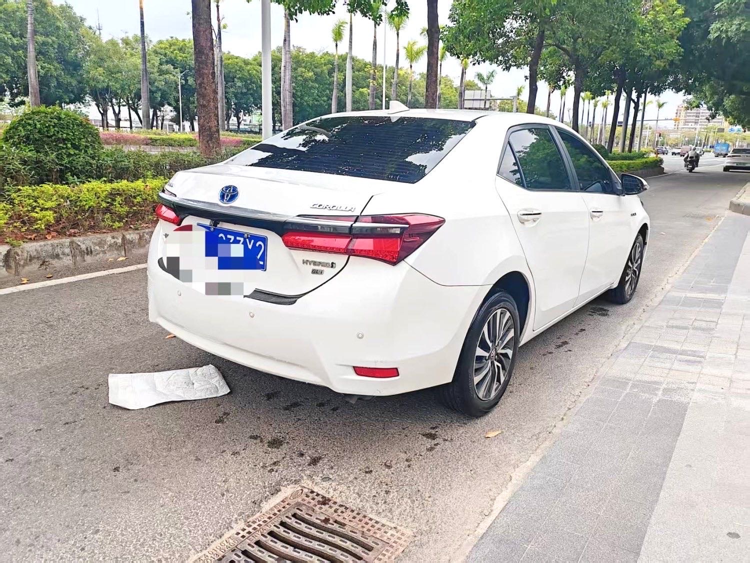 卡罗拉 Model Year 双擎 1.8L E CVT 智尚版