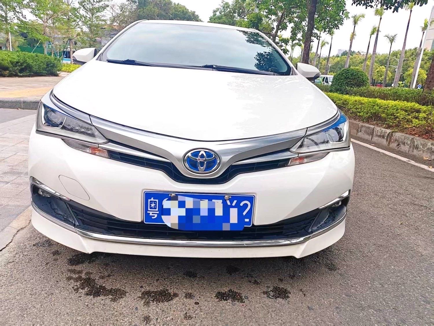 卡罗拉 Model Year 双擎 1.8L E CVT 智尚版