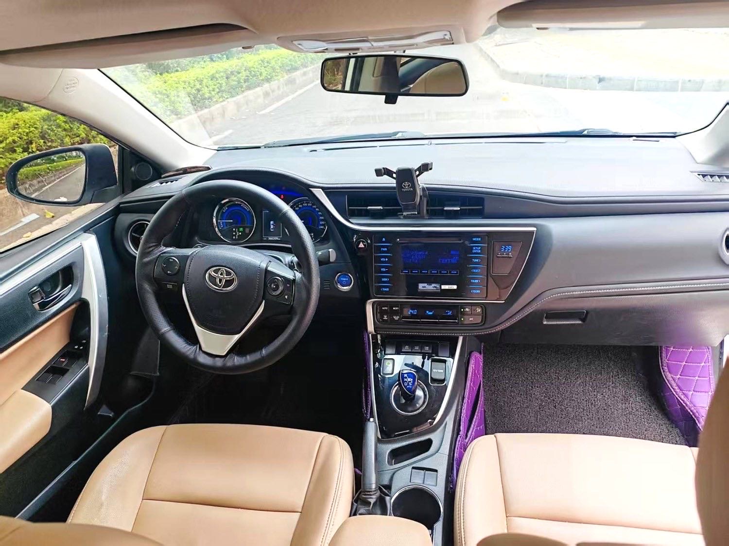 卡罗拉 Model Year 双擎 1.8L E CVT 智尚版