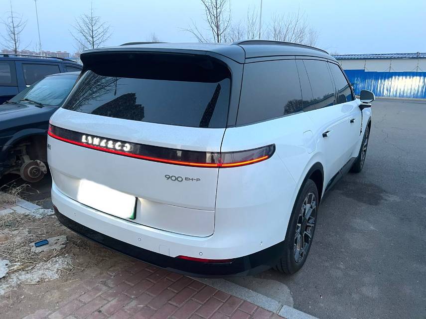 Lynk & Co 900 2.0T Ultra